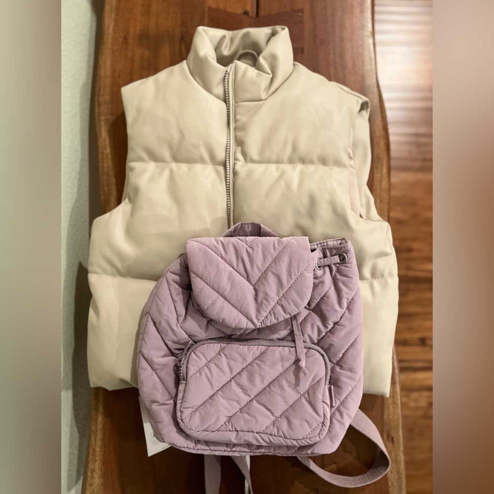*Final price*Bundle of 2 - Zara Faux leather vest and quilted backpack